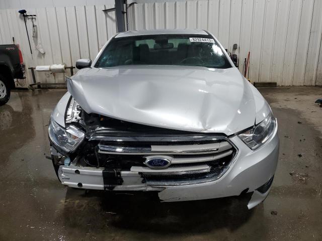 1FAHP2E89DG207952 - 2013 FORD TAURUS SEL SILVER photo 5