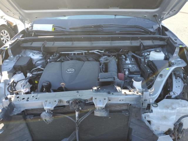 5TDGZRAH3MS518345 - 2021 TOYOTA HIGHLANDER XLE SILVER photo 12