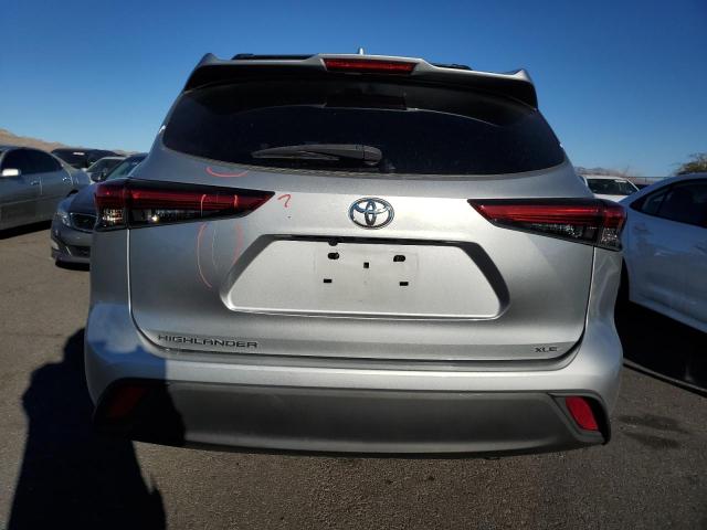 5TDGZRAH3MS518345 - 2021 TOYOTA HIGHLANDER XLE SILVER photo 6