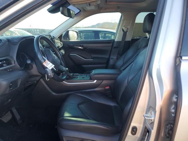 5TDGZRAH3MS518345 - 2021 TOYOTA HIGHLANDER XLE SILVER photo 7