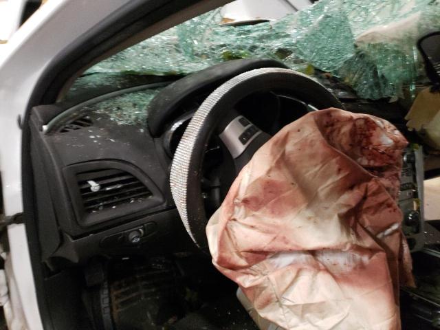 1G1ZC5E18BF263035 - 2011 CHEVROLET MALIBU 1LT WHITE photo 9