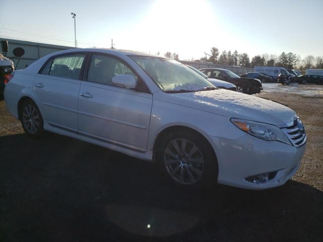 4T1BK3DB3BU394701 - 2011 TOYOTA AVALON BASE WHITE photo 4