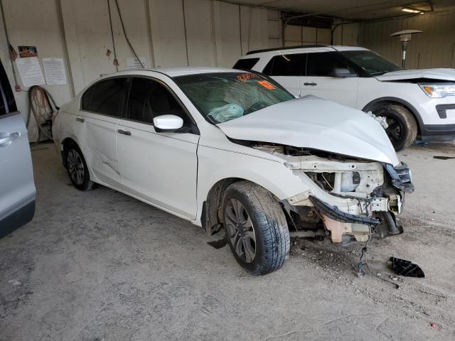 1HGCR2F3XDA049837 - 2013 HONDA ACCORD LX WHITE photo 4