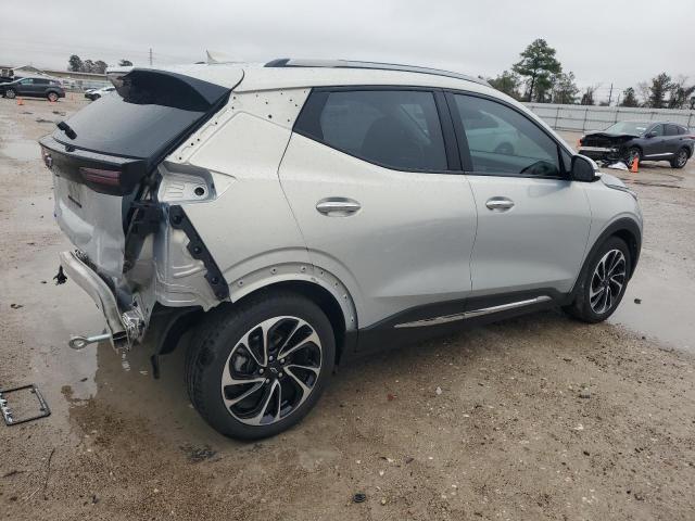 1G1FZ6S08P4106448 - 2023 CHEVROLET BOLT EUV PREMIER SILVER photo 3