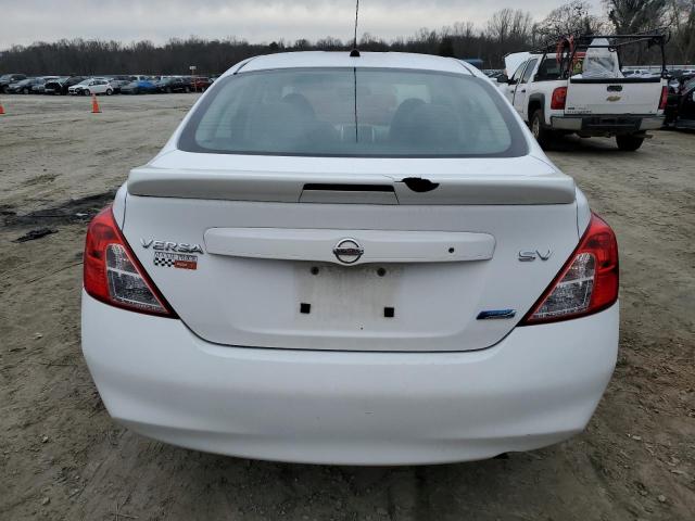 3N1CN7APXDL860583 - 2013 NISSAN VERSA S WHITE photo 6