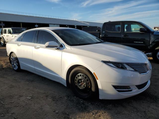 3LN6L2G9XGR622550 - 2016 LINCOLN MKZ WHITE photo 4