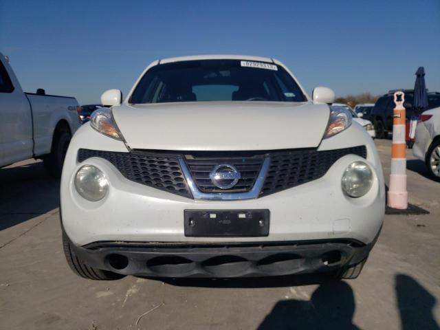 JN8AF5MR0DT217677 - 2013 NISSAN JUKE S WHITE photo 5