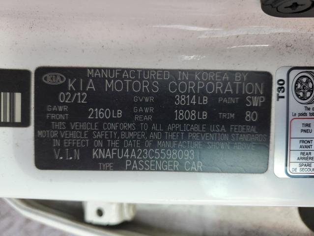 KNAFU4A23C5598093 - 2012 KIA FORTE EX WHITE photo 12