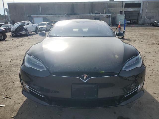 5YJSA1E18GF141049 - 2016 TESLA MODEL S Սև լուսանկար 5