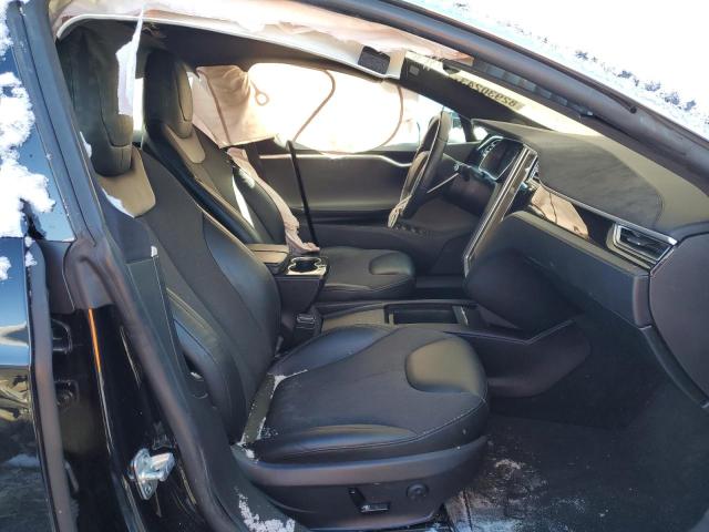 5YJSA1E18GF141049 - 2016 TESLA MODEL S Սև լուսանկար 7