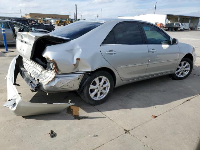 4T1BE32KX5U029527 - 2005 TOYOTA CAMRY LE GRAY photo 3