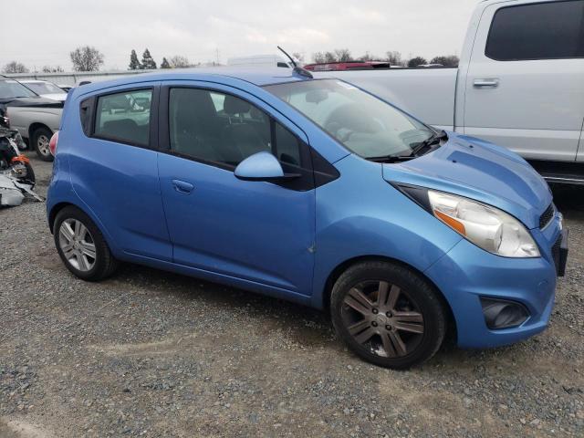 KL8CD6S98FC740931 - 2015 CHEVROLET SPARK 1LT BLUE photo 4