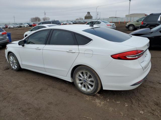 3FA6P0HD6HR205241 - 2017 FORD FUSION SE WHITE photo 2