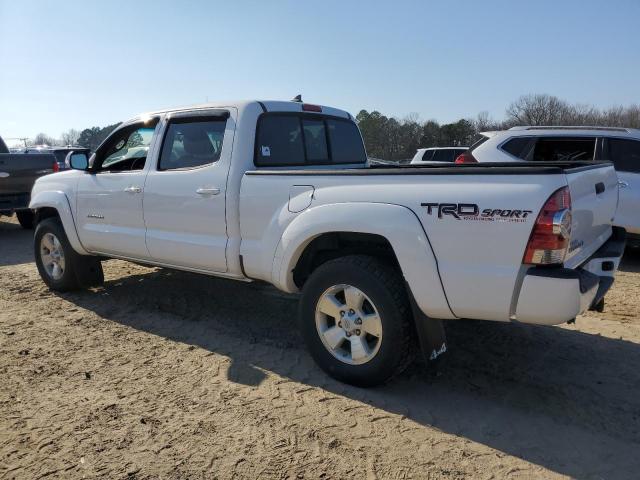 3TMMU4FN9FM086883 - 2015 TOYOTA TACOMA DOUBLE CAB LONG BED WHITE photo 2