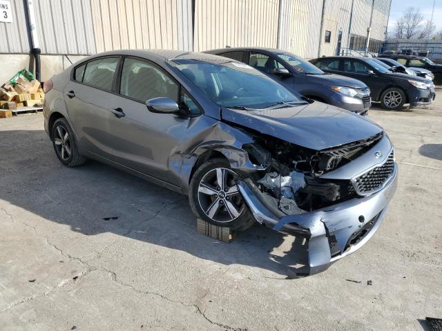 3KPFL4A75JE242604 - 2018 KIA FORTE LX GRAY photo 4