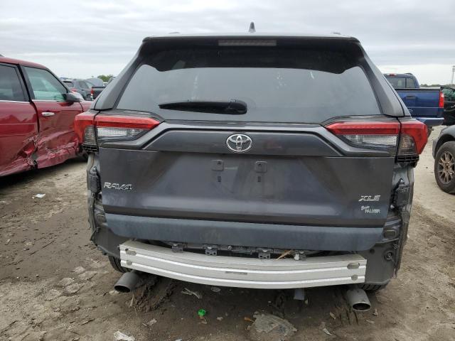 2T3W1RFV0KW012825 - 2019 TOYOTA RAV4 XLE GRAY photo 6