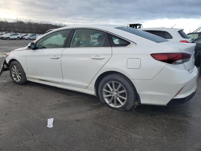 5NPE24AF4JH664428 - 2018 HYUNDAI SONATA SE WHITE photo 2