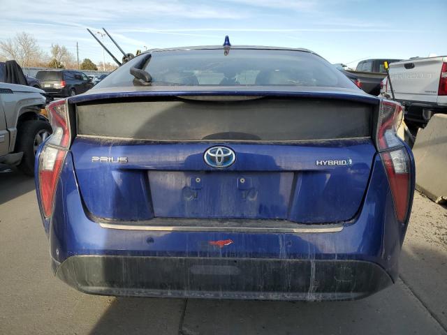 JTDKARFU5J3068413 - 2018 TOYOTA PRIUS BLUE photo 6