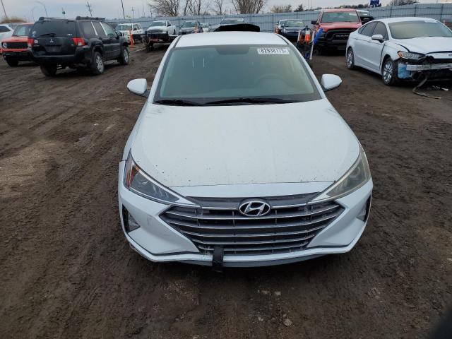 5NPD74LF1KH441386 - 2019 HYUNDAI ELANTRA SE WHITE photo 5