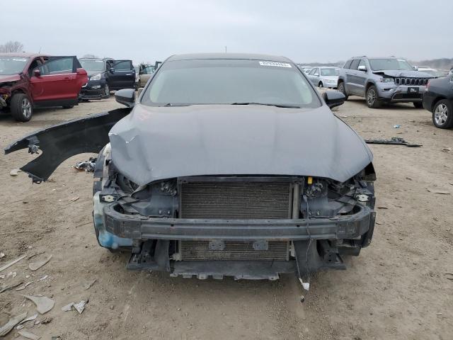 3FA6P0H78HR407329 - 2017 FORD FUSION SE GRAY photo 5