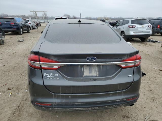 3FA6P0H78HR407329 - 2017 FORD FUSION SE GRAY photo 6