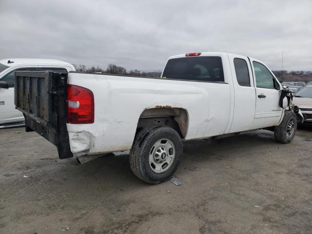 1GC2CVCG4CZ148447 - 2012 CHEVROLET SILVERADO C2500 HEAVY DUTY WHITE photo 3