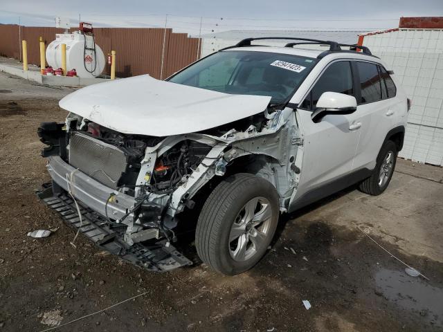 2T3W1RFV2MC172242 - 2021 TOYOTA RAV4 XLE WHITE photo 1