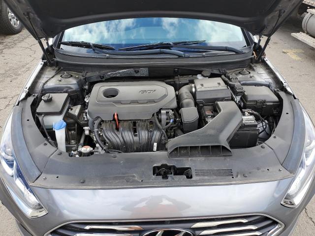 5NPE24AF3JH676263 - 2018 HYUNDAI SONATA SE GRAY photo 11