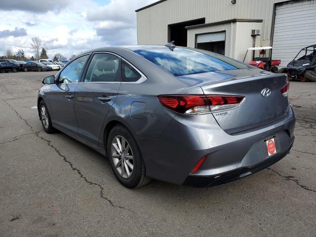 5NPE24AF3JH676263 - 2018 HYUNDAI SONATA SE GRAY photo 2