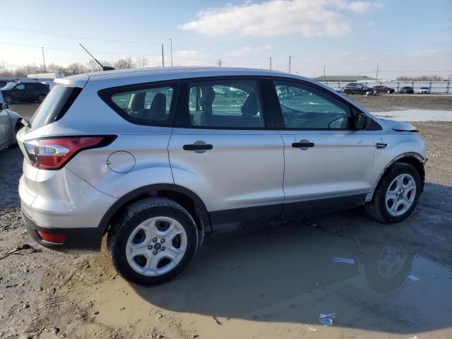 1FMCU0F74JUB43044 - 2018 FORD ESCAPE S SILVER photo 3