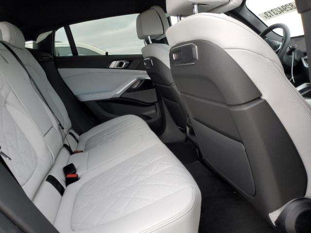 5UX33EX05R9U64917 - 2024 BMW X6 XDRIVE40I Սև լուսանկար 11