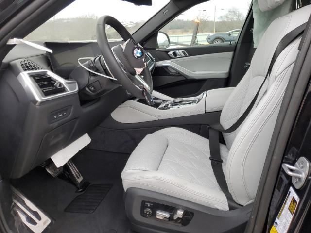 5UX33EX05R9U64917 - 2024 BMW X6 XDRIVE40I Սև լուսանկար 7