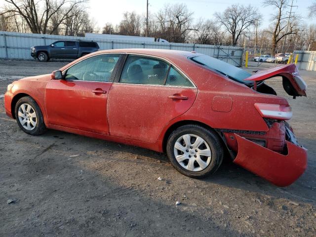 4T1BF3EK2BU646098 - 2011 TOYOTA CAMRY BASE RED photo 2