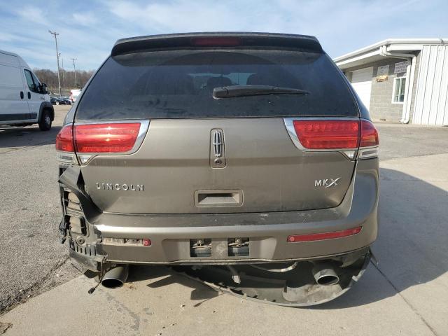 2LMDJ6JK7CBL04382 - 2012 LINCOLN MKX BROWN photo 6