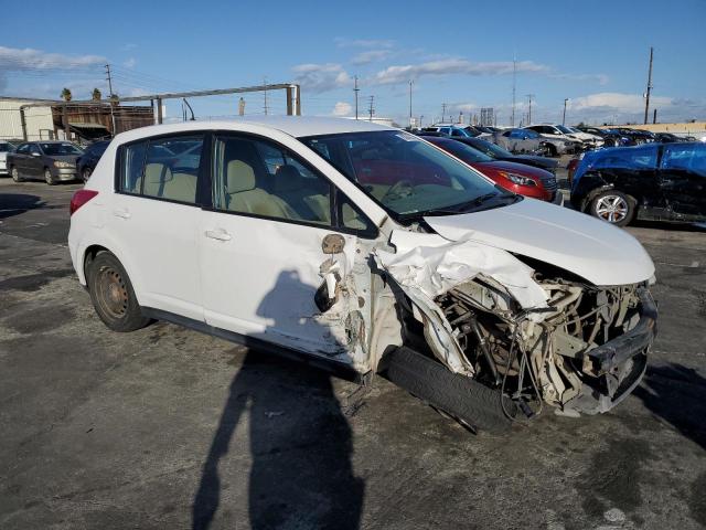 3N1BC13E08L461004 - 2008 NISSAN VERSA S WHITE photo 4