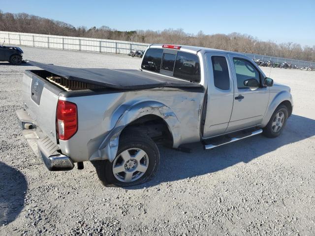1N6BD06T66C431705 - 2006 NISSAN FRONTIER KING CAB XE SILVER photo 3