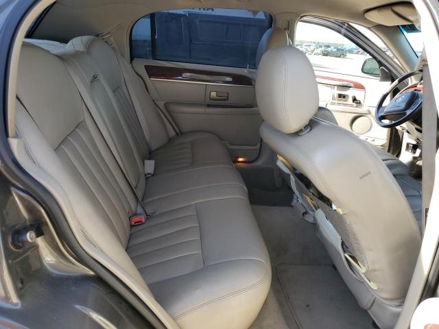 1LNHM81W13Y647968 - 2003 LINCOLN TOWN CAR EXECUTIVE GRAY photo 10