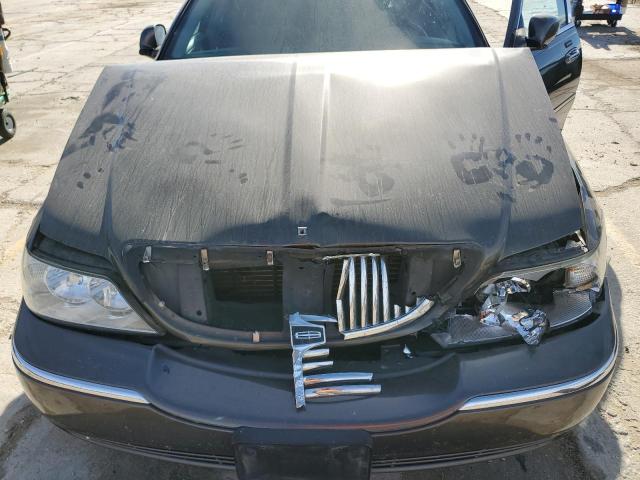 1LNHM81W13Y647968 - 2003 LINCOLN TOWN CAR EXECUTIVE GRAY photo 11