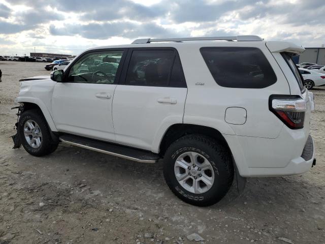 JTEZU5JR3F5102695 - 2015 TOYOTA 4RUNNER SR5 WHITE photo 2