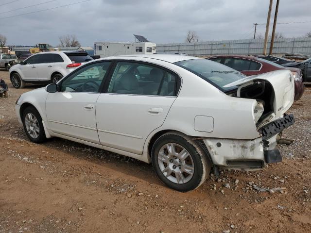 1N4AL11D05C955895 - 2005 NISSAN ALTIMA S WHITE photo 2