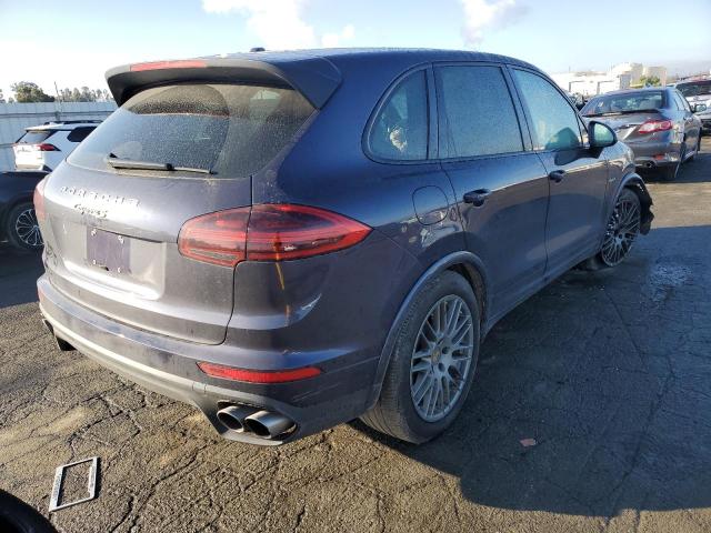 WP1AE2A25HLA72676 - 2017 PORSCHE CAYENNE SE HYBRID PLATINUM BLUE photo 3