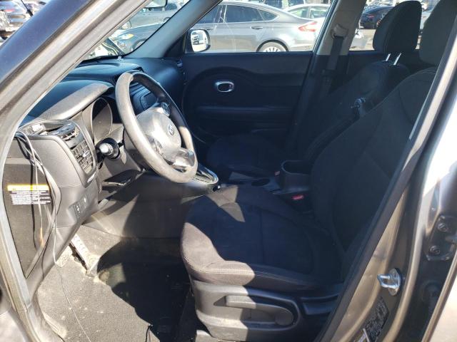 KNDJN2A21J7539351 - 2018 KIA SOUL GRAY photo 7