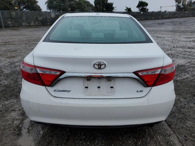 4T1BF1FKXHU366747 - 2017 TOYOTA CAMRY LE WHITE photo 6