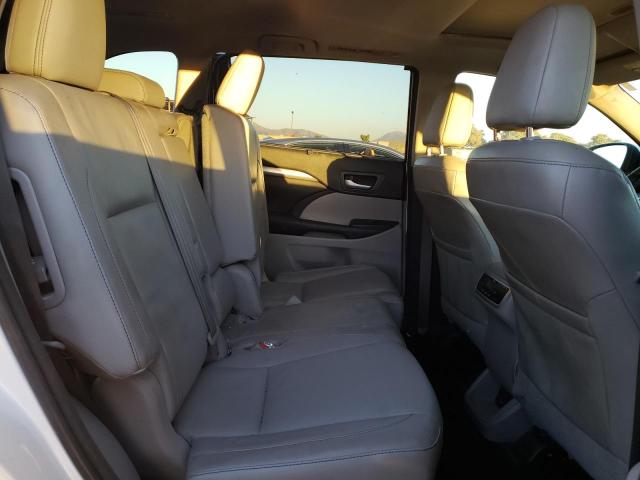 5TDKKRFH4GS141732 - 2016 TOYOTA HIGHLANDER XLE WHITE photo 10