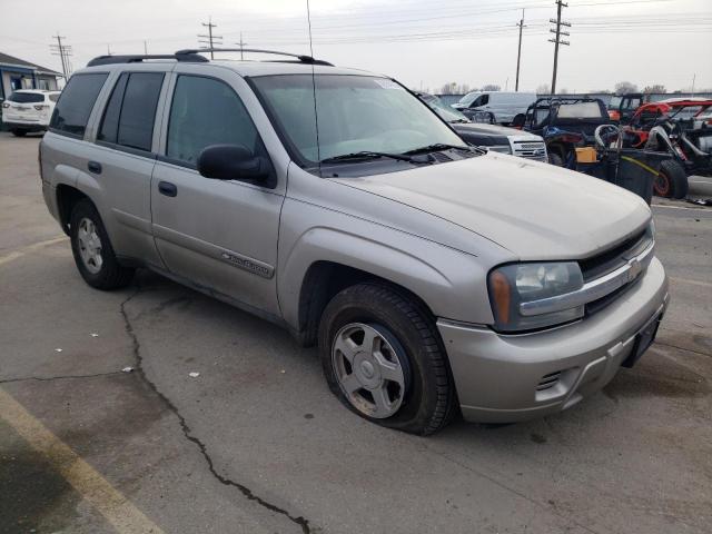 1GNDT13S322271483 - 2002 CHEVROLET TRAILBLAZE SILVER photo 4