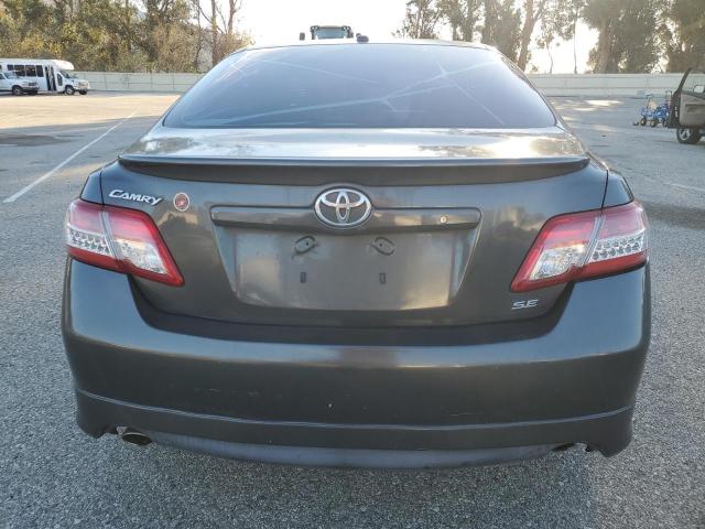 4T1BF3EK7BU209634 - 2011 TOYOTA CAMRY BASE GRAY photo 6