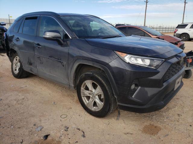 2T3P1RFV7MW246841 - 2021 TOYOTA RAV4 XLE GRAY photo 4