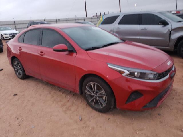 3KPF24ADXPE611510 - 2023 KIA FORTE LX RED photo 4