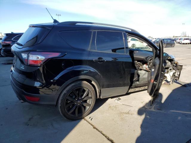 1FMCU0GD3JUB73964 - 2018 FORD ESCAPE SE BLACK photo 3