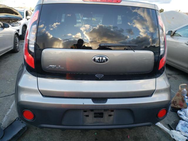 KNDJN2A28K7694996 - 2019 KIA SOUL GRAY photo 6